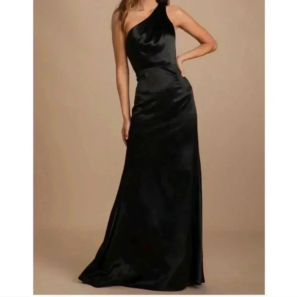 Lulu's On The Guest List One Shoulder Satin Maxi Dress NWT Size Medium